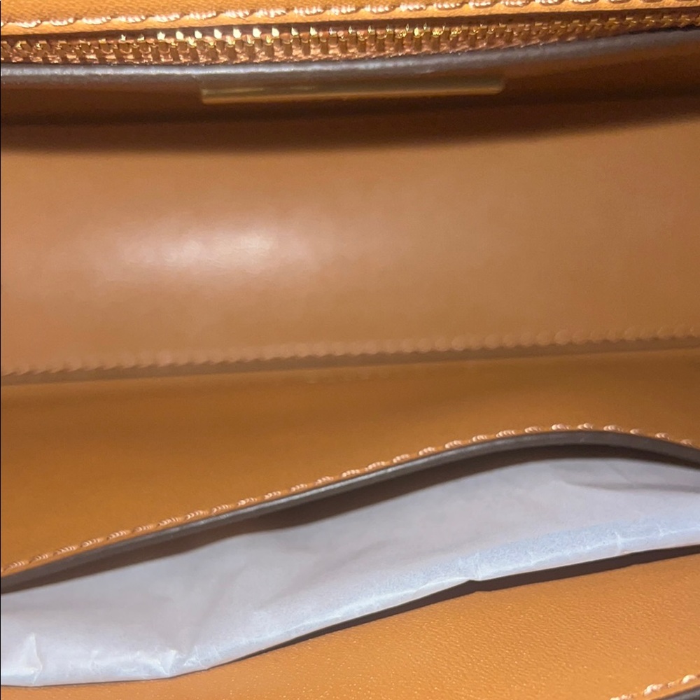 NWT Tory Burch SMALL FLEMING CONVERTIBLE SHOULDER BAG - Picture 12 of 17